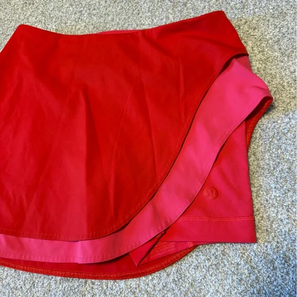 Lululemon Asymmetrical Layered HR Tennis Skirt Size 6 Red/ Pink - Picture 3 of 9